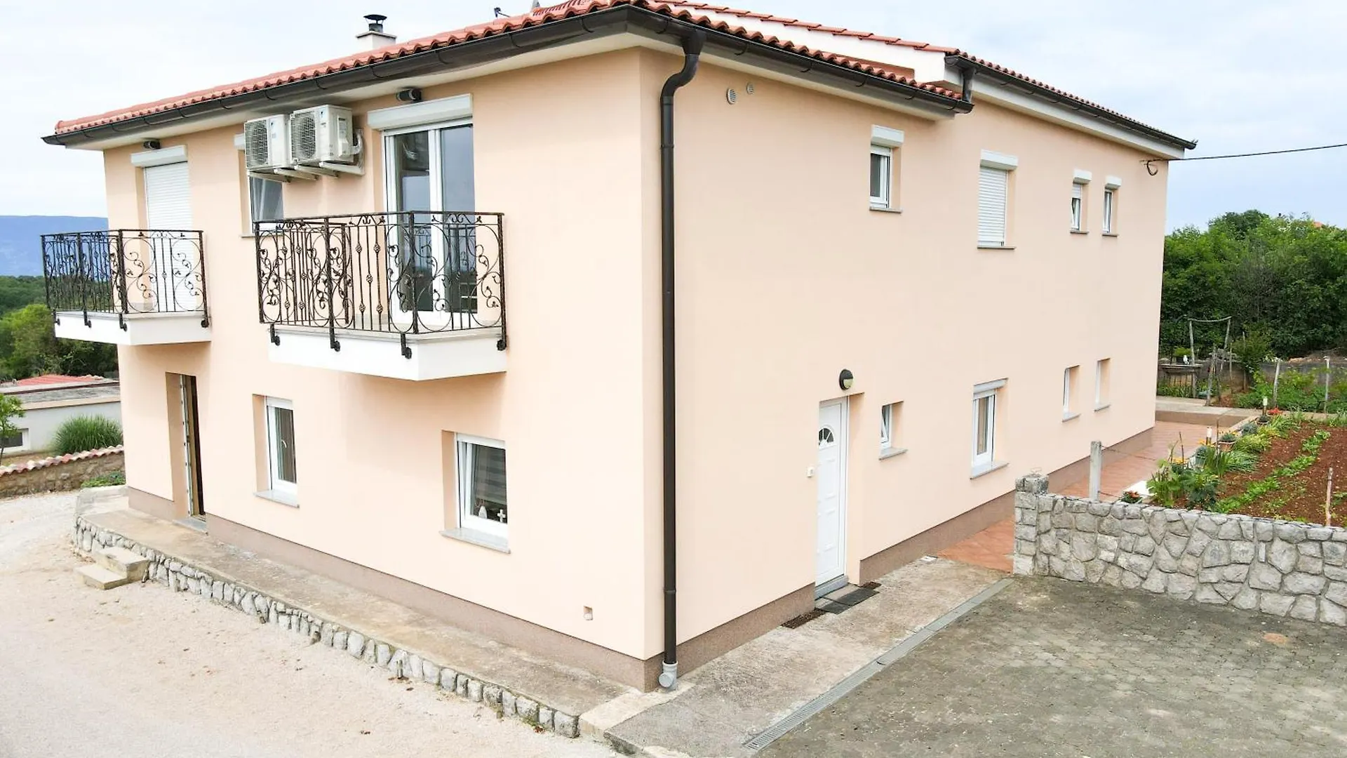 Apartment Predrag Skrbcici